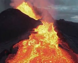 Imagem mostra drone caindo em vulcão, na Islândia