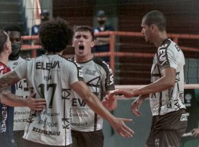 Equipe blumenauense está na terceira posição da competição nacional