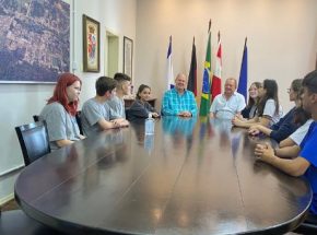 Vereadores mirins realizam visita à Prefeitura de Pomerode