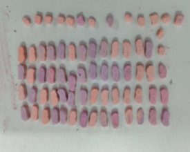 Jovem é presa por tráfico de drogas com 70 comprimidos de ecstasy e outras substâncias em Rio do Sul