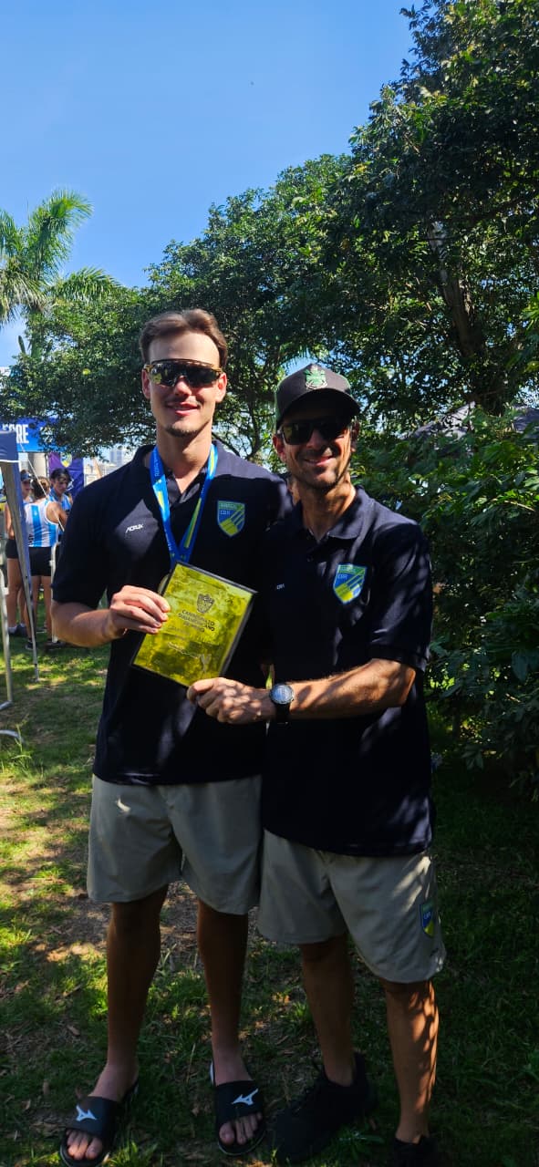 Blumenauense conquista medalha de ouro no Campeonato Sul-Americano de Remo