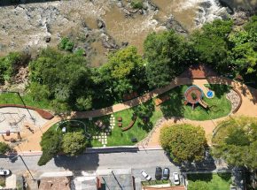Praça Ralf Karsten, primeira área de lazer do bairro Testo Salto, é inaugurada em Blumenau