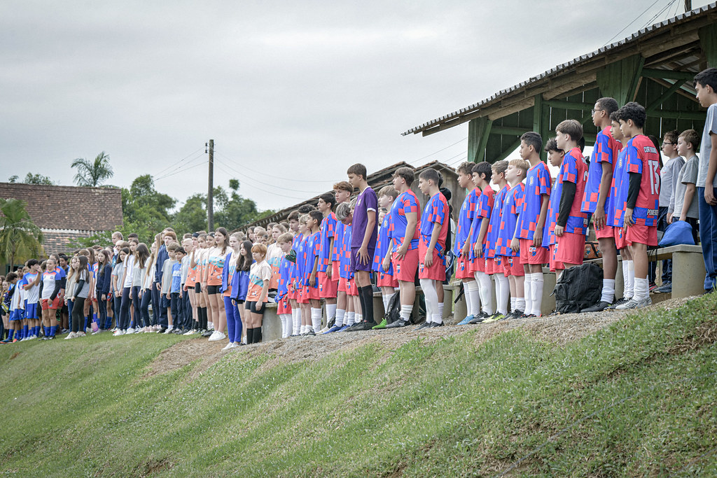 Solenidade de abertura foi realizada no Campo do Água Verde e contou com a presença de diversas autoridades