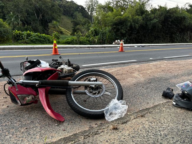 Acidente entre moto e autopropelido deixa vítima em estado grave em Pomerode - Foto: Isadora Brehmer/Jornal de Pomerode