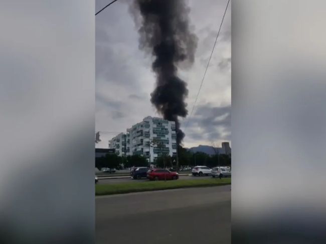 Duas aeronaves caem no Rio de Janeiro e deixam ao menos 6 mortos