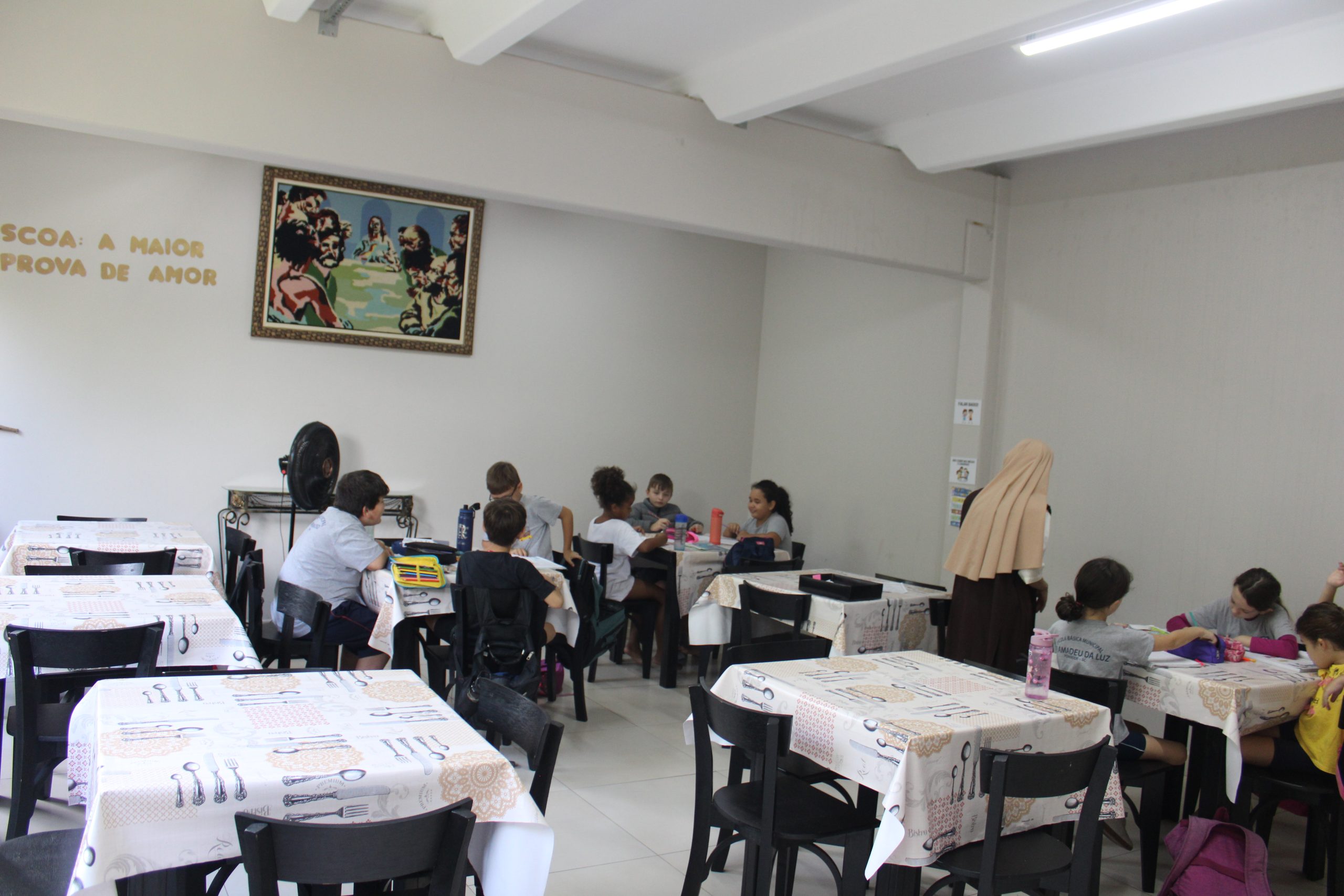 Estrutura conta com auditório, refeitório, cozinha industrial, brinquedoteca, sala de dança e salas de atividades pedagógicas e musicais - Foto: Thiago Marques
