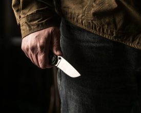 Homem é esfaqueado em Blumenau após recusar entregar celular a assaltante