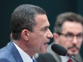 PEC que reduz a maioridade penal de 18 para 16 anos é aprovada na Câmara dos Deputados