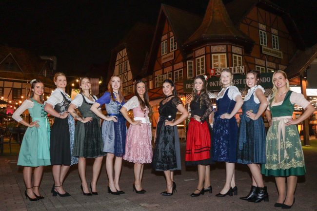 FOTOS: conheça as 10 finalistas do concurso que vai eleger a realeza da 42ª Oktoberfest Blumenau