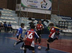 Jogos Estudantis de Pomerode encerram nesta quarta-feira (8) com futsal; confira os vencedores