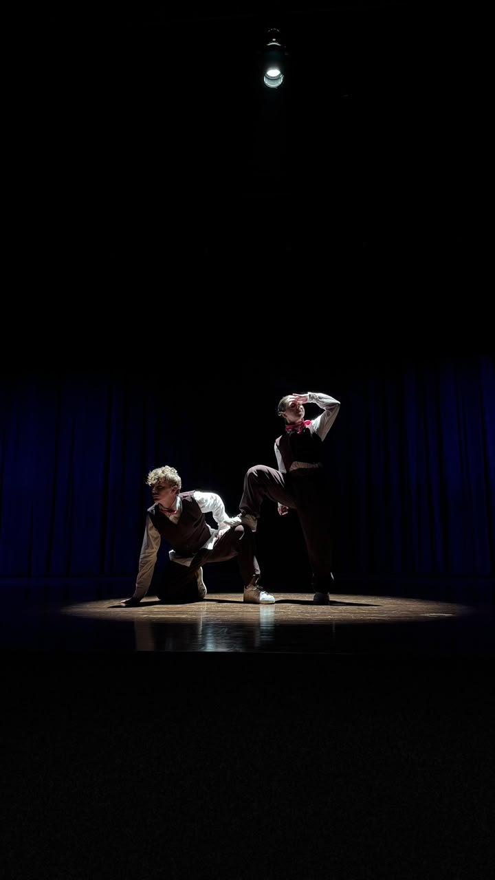 Gustav e Amanda conquistaram medalha de ouro e medalha de prata no Festival de Dança de Joinville - Foto: Arquivo Pessoal